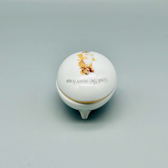 1970’s Holly Hobbie Porcelain Egg Shaped Trinket Box - Picture 3 of 9